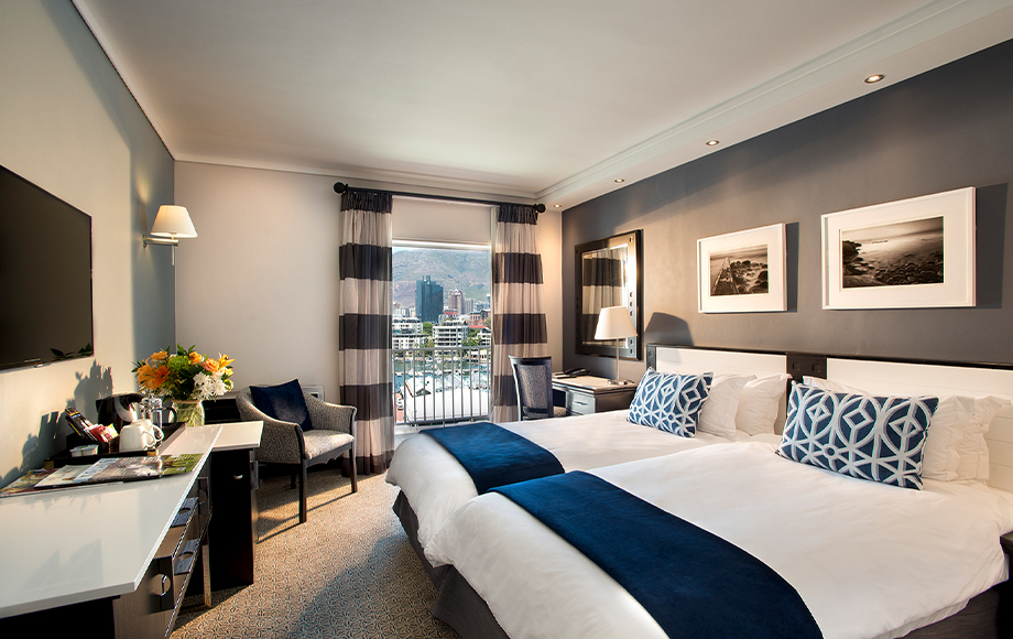 Luxury room at the Commodore Hotel in Cape Town