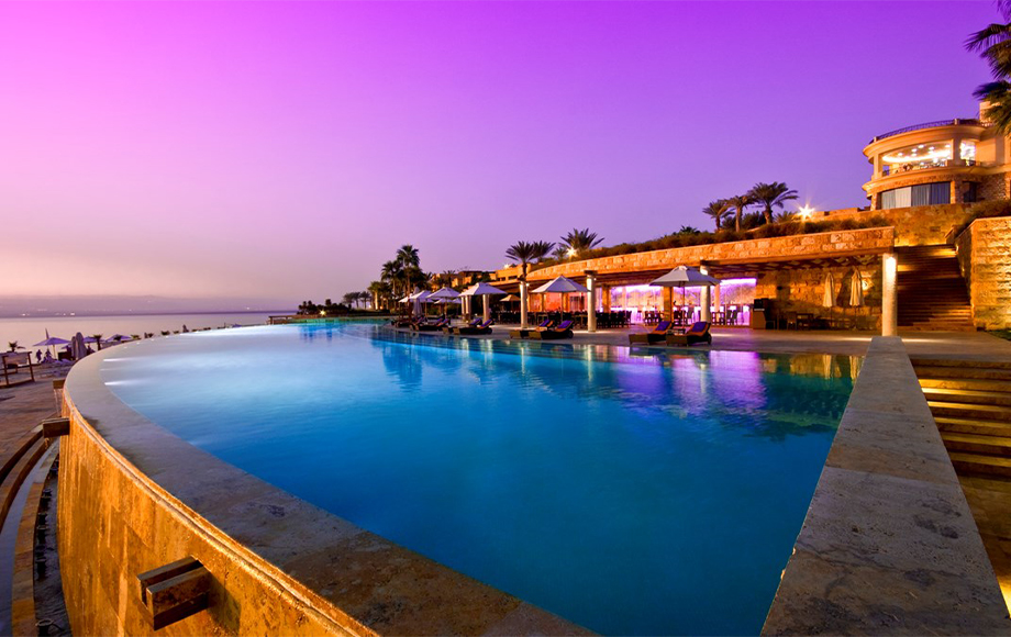 Kempinski ishtar Hotel Amman Terrace and pool
