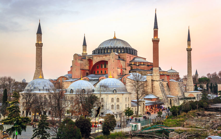 Hagio Sophia Mosque ub Turkiye